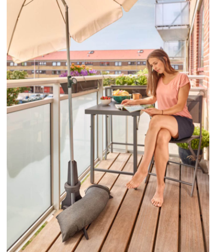 Baser Spacesaver Sonnenschirmständer mit befüllbaren Sandsäcken