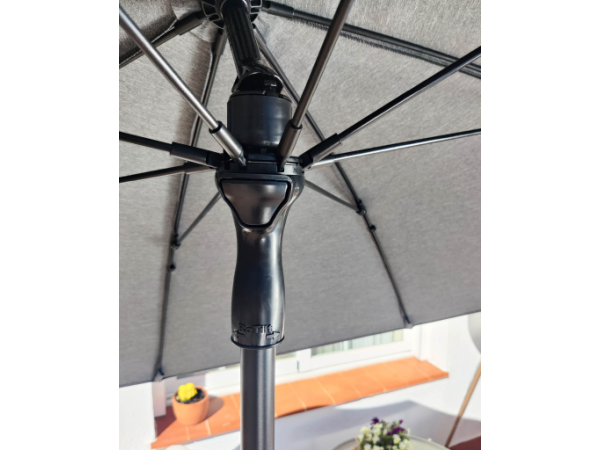 Baser Compact Balcony Parasol